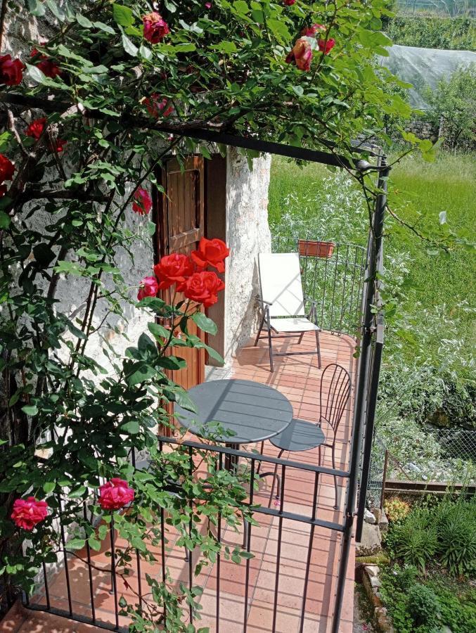 La Turr De Mezz Hotell Nesso Exteriör bild