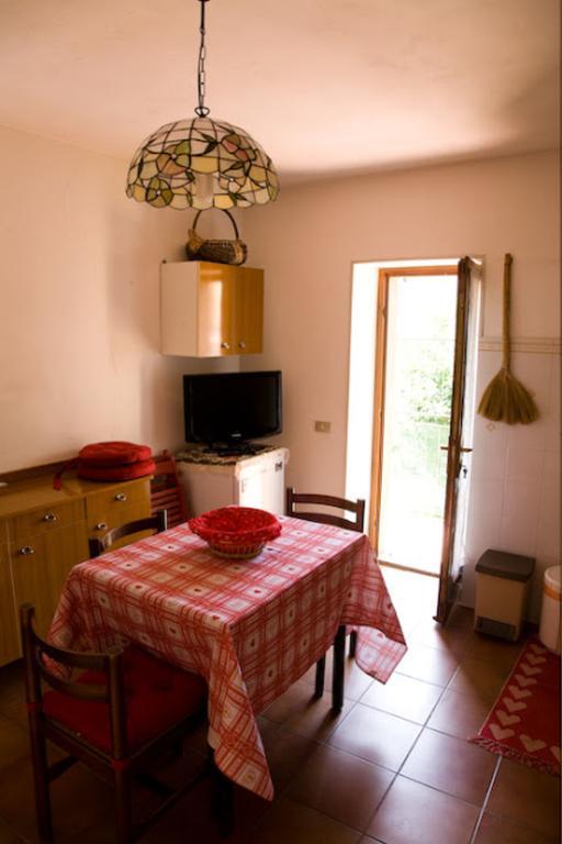 La Turr De Mezz Hotell Nesso Exteriör bild